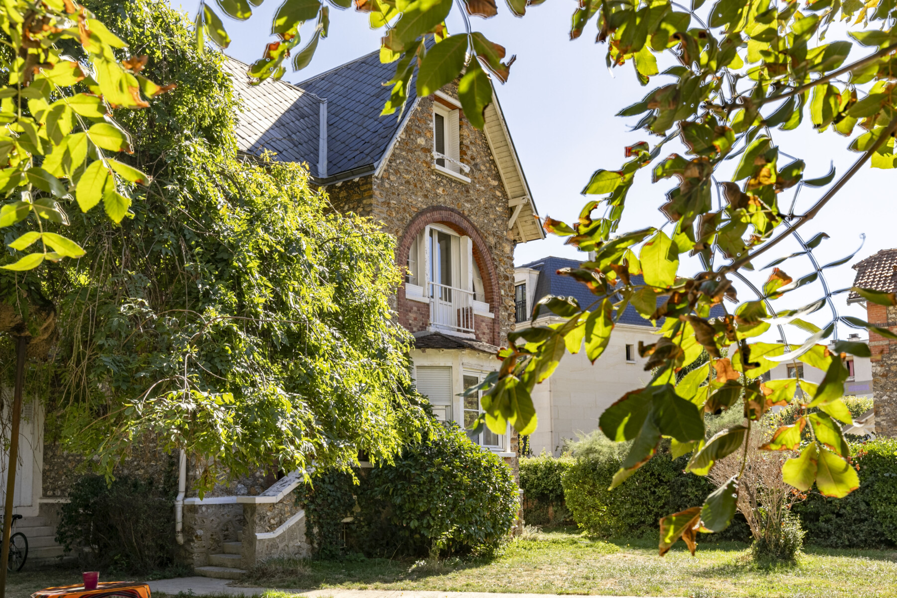 Demeure de caractère avec jardin